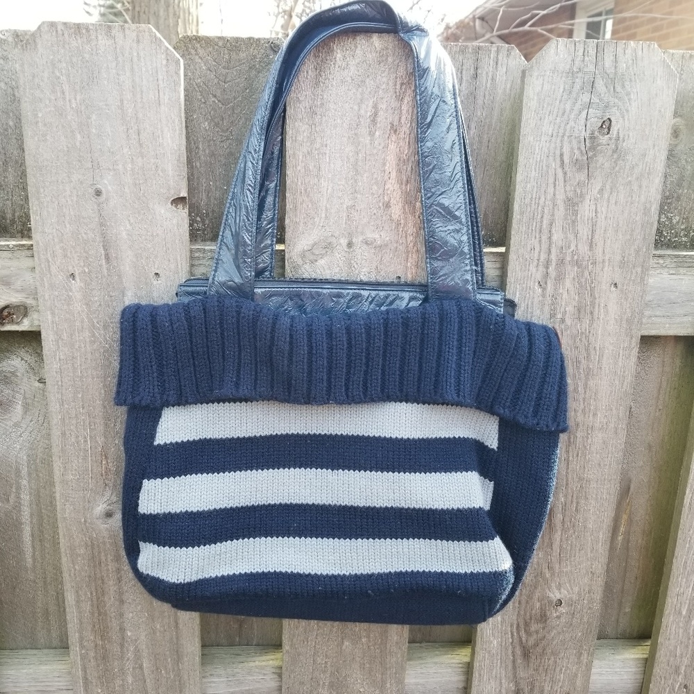 Murval Knit Purse